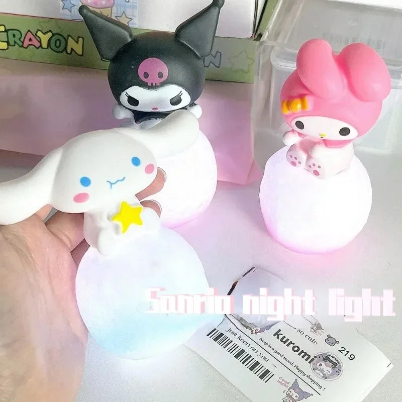 Veilleuse Hello Kitty Mininstants pour enfants, lampe de chevet amusante et colorée inspirée des dessins animés.